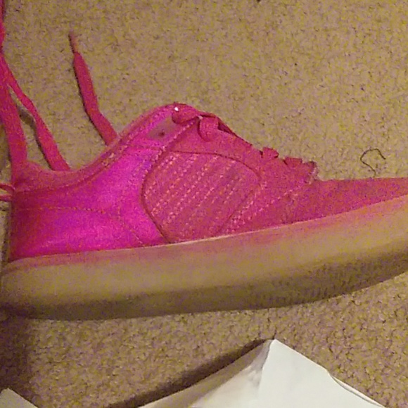 Pink flash shoes - Picture 2 of 3